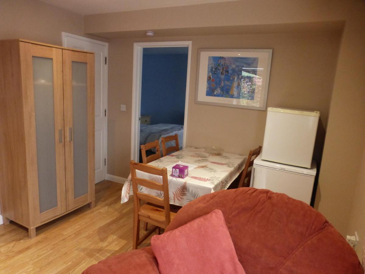 Self-Contained Private Apartment Барнет Экстерьер фото